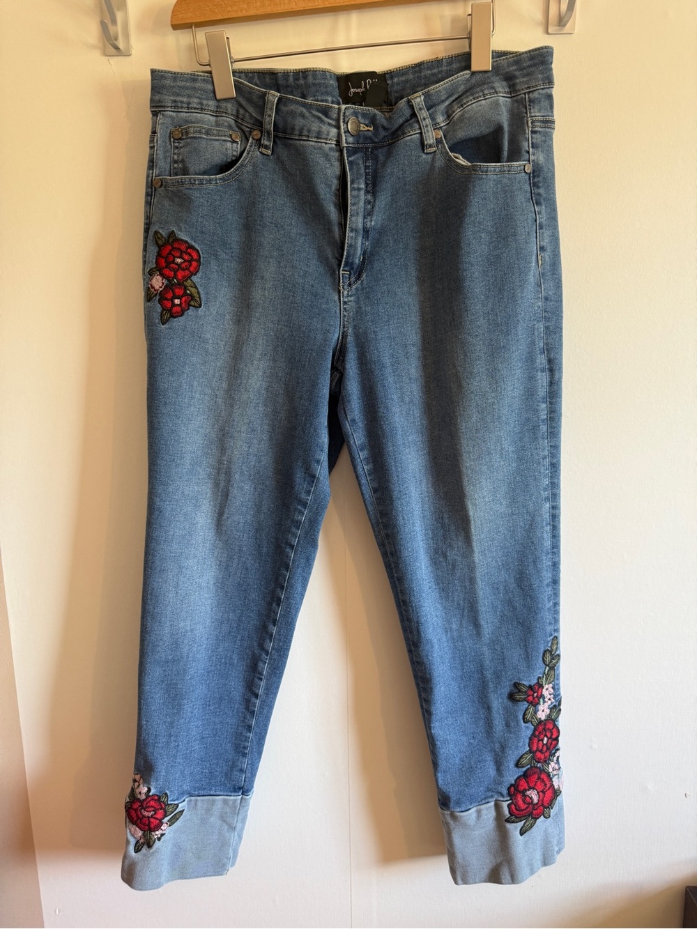 Joseph Ribkoff Embroidered Crop Jeans Floral Cuffed Stretch Denim Size 16